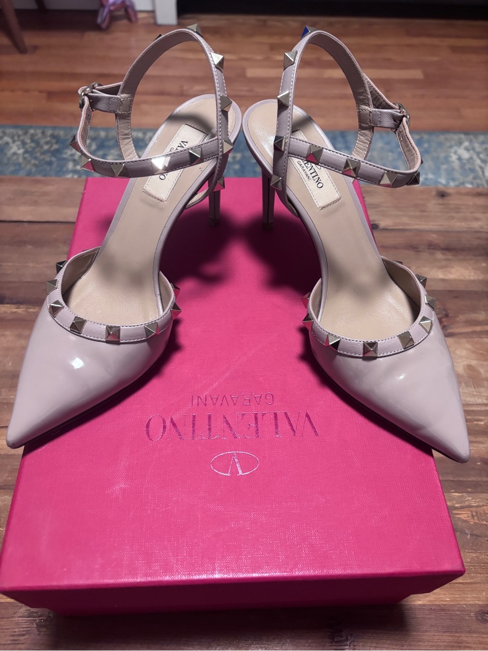 Valentino Garavani Blush Pink Rockstud Pointed-Toe Ankle-Strap Pumps - Picture 6 of 8